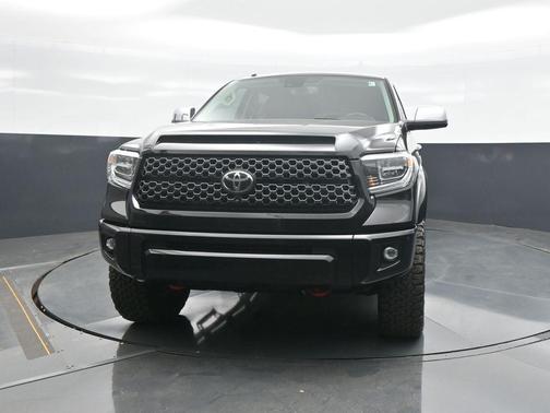 Midnight Black Metallic 2019 Toyota Tundra Platinum