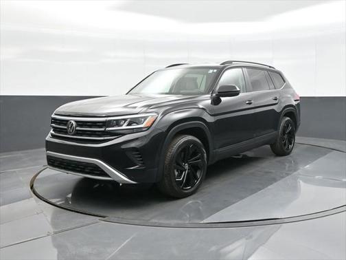 2022 Volkswagen Atlas 3.6L SE w/Technology
