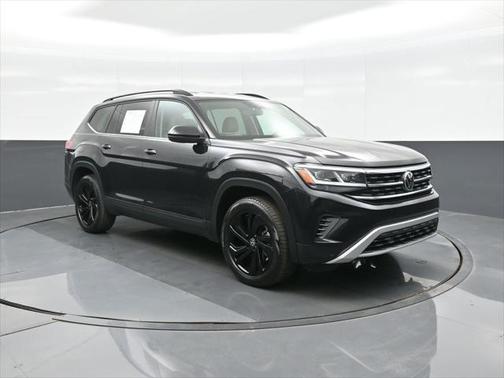 2022 Volkswagen Atlas 3.6L SE w/Technology