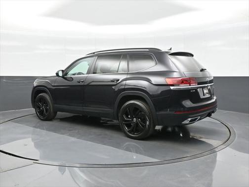 2022 Volkswagen Atlas 3.6L SE w/Technology