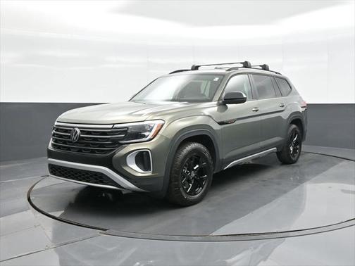 2024 Volkswagen Atlas 2.0T SE w/Technology 4MOTION