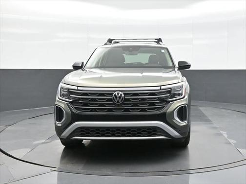 2024 Volkswagen Atlas 2.0T SE w/Technology 4MOTION