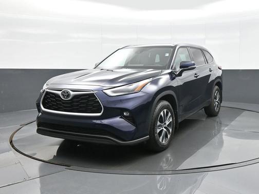 2025 Toyota Highlander XLE