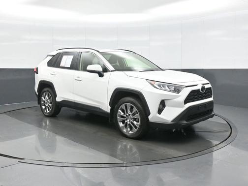 2019 Toyota RAV4 XLE Premium