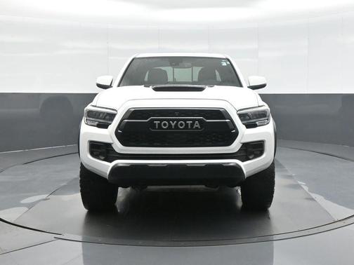 Super White 2020 Toyota Tacoma TRD Pro