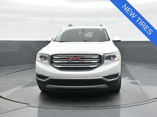 White Frost Tricoat 2018 GMC Acadia SLT-1