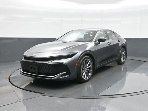 2024 Toyota Crown Limited