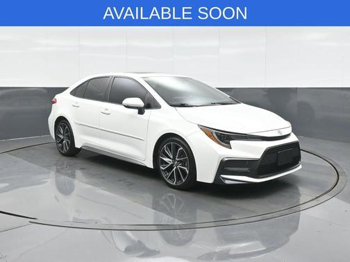 Super White 2021 Toyota Corolla SE