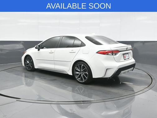 Super White 2021 Toyota Corolla SE