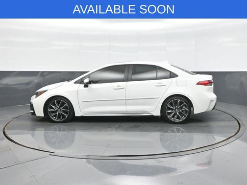 Super White 2021 Toyota Corolla SE