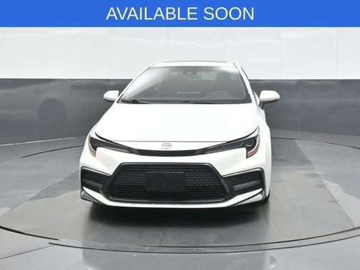 Super White 2021 Toyota Corolla SE