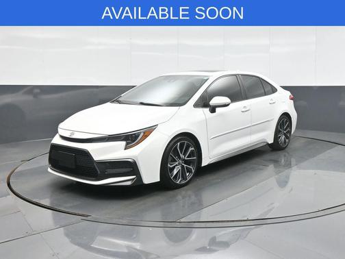 Super White 2021 Toyota Corolla SE
