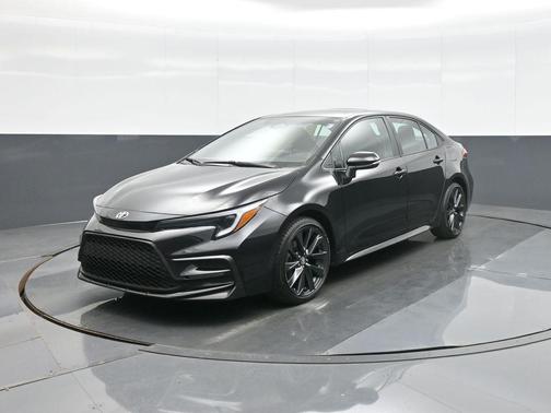 Midnight Black Metallic 2024 Toyota Corolla XSE