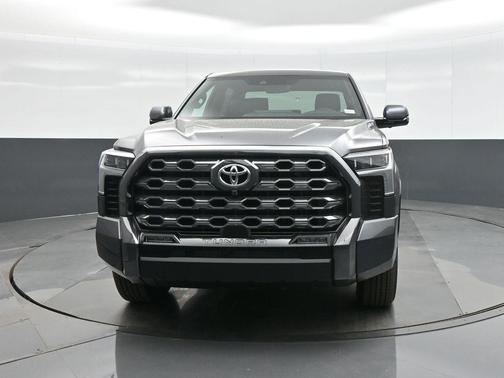 2026 Toyota Tundra Hybrid Platinum