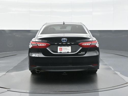 Midnight Black Metallic 2020 Toyota Camry Hybrid XLE