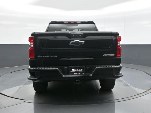 Black 2023 Chevrolet Silverado 1500 ZR2