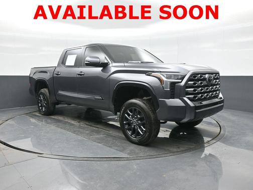 2023 Toyota Tundra Hybrid Platinum