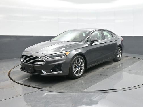 2020 Ford Fusion SEL