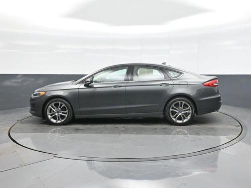 2020 Ford Fusion SEL