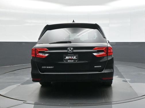 Crystal Black Pearl 2022 Honda Odyssey Touring