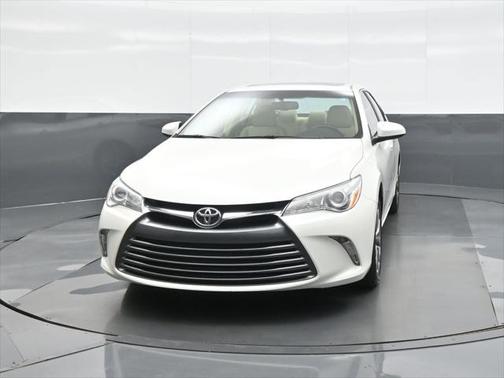 2016 Toyota Camry XLE