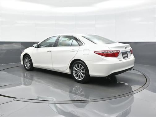 2016 Toyota Camry XLE