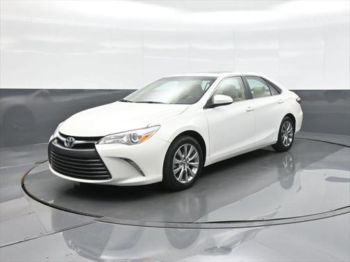 2016 Toyota Camry XLE