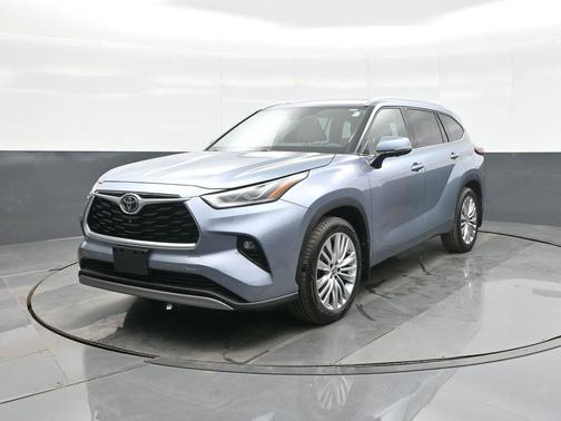 2023 Toyota Highlander Platinum