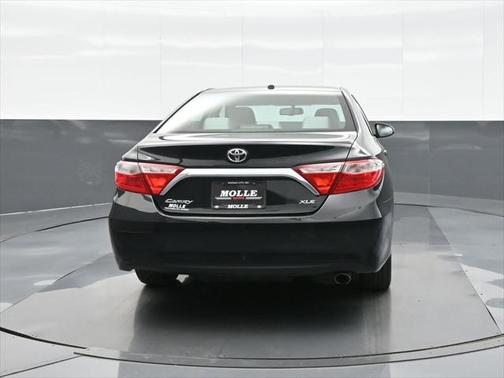 2016 Toyota Camry XLE