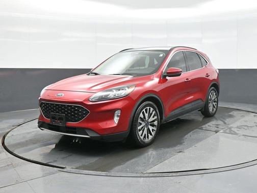 2020 Ford Escape Titanium