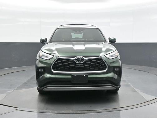 2025 Toyota Highlander Platinum