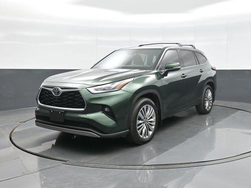 2025 Toyota Highlander Platinum