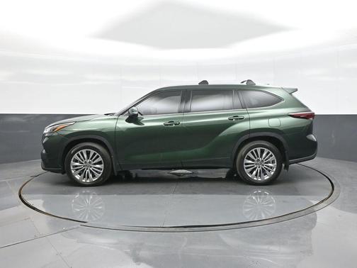 2025 Toyota Highlander Platinum