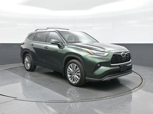 2025 Toyota Highlander Platinum