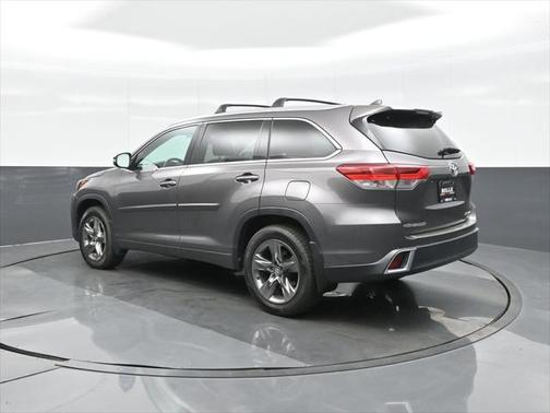 2018 Toyota Highlander Limited Platinum