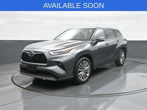 Magnetic Gray Metallic 2021 Toyota Highlander Platinum