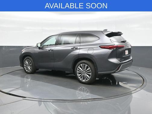Magnetic Gray Metallic 2021 Toyota Highlander Platinum