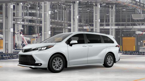 Wind Chill Pearl 2026 Toyota Sienna XLE