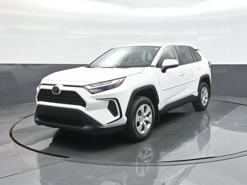 Ice Cap 2024 Toyota RAV4 LE
