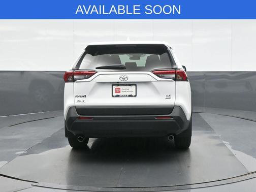 Ice Cap 2024 Toyota RAV4 LE