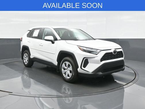 Ice Cap 2024 Toyota RAV4 LE