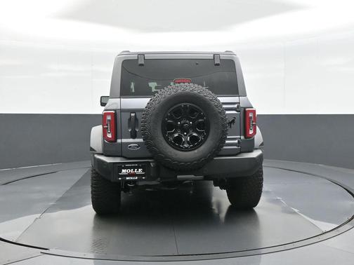 Carbonized Gray Metallic 2024 Ford Bronco Wildtrak