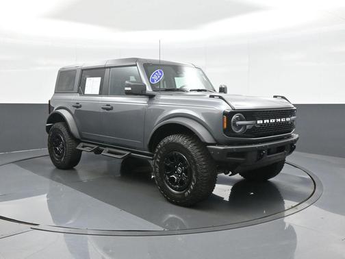 Carbonized Gray Metallic 2024 Ford Bronco Wildtrak