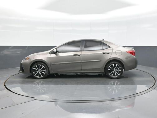 Gray 2017 Toyota Corolla SE