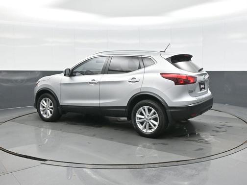 2017 Nissan Rogue Sport SV