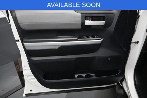 Super White 2016 Toyota Tundra Limited