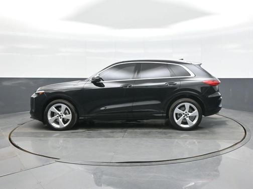 2025 Audi Q5 Prestige TFSI quattro S tronic