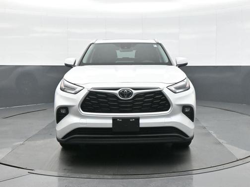 2025 Toyota Highlander Hybrid XLE