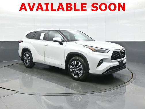 2025 Toyota Highlander Hybrid XLE