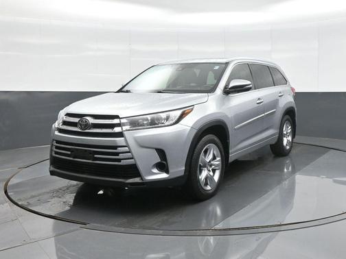 Celestial Silver Metallic 2017 Toyota Highlander Limited
